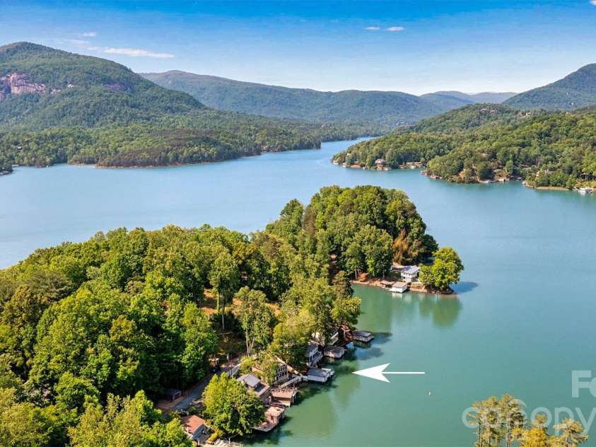 462 Charlotte Drive, Lake Lure, NC 28746.  MLS# CAR4375186, YatesRealty ID 17548. 