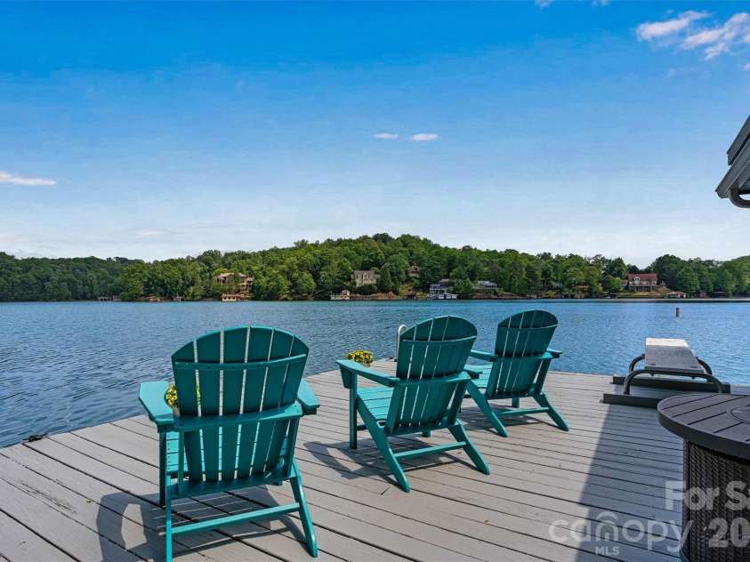 462 Charlotte Drive, Lake Lure, NC 28746.  MLS# CAR4375186, YatesRealty ID 17548. Deep Water, Stunning Views