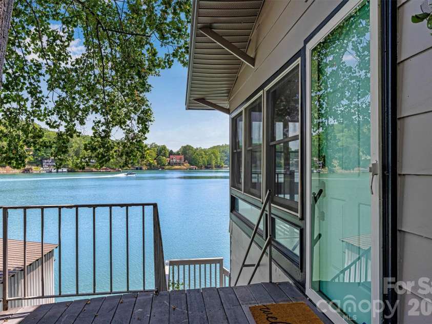 462 Charlotte Drive, Lake Lure, NC 28746.  MLS# CAR4375186, YatesRealty ID 17548. Front Door