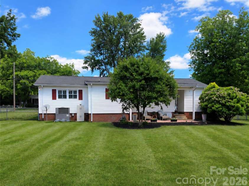 438 Union Cemetery Road, Concord, NC 28027.  MLS# CAR4373356, YatesRealty ID 17549. 