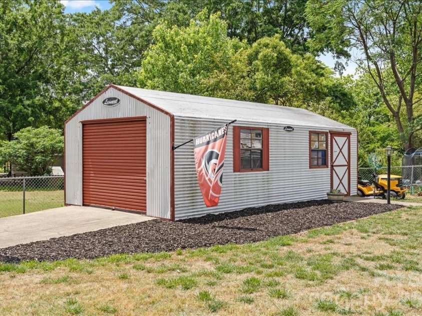 438 Union Cemetery Road, Concord, NC 28027.  MLS# CAR4373356, YatesRealty ID 17549. Storage Building being used as a Gym