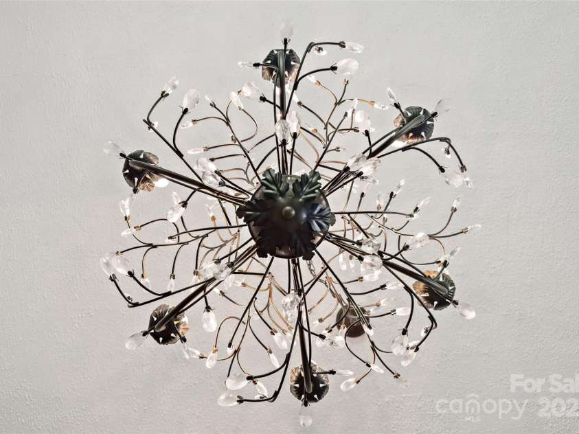 147 Preservation Way, Waynesville, NC 28786.  MLS# CAR4264584, YatesRealty ID 17550. Beautiful details