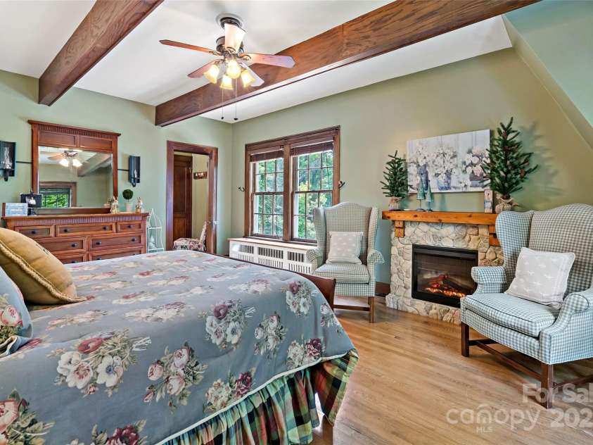 147 Preservation Way, Waynesville, NC 28786.  MLS# CAR4264584, YatesRealty ID 17550. Bedroom