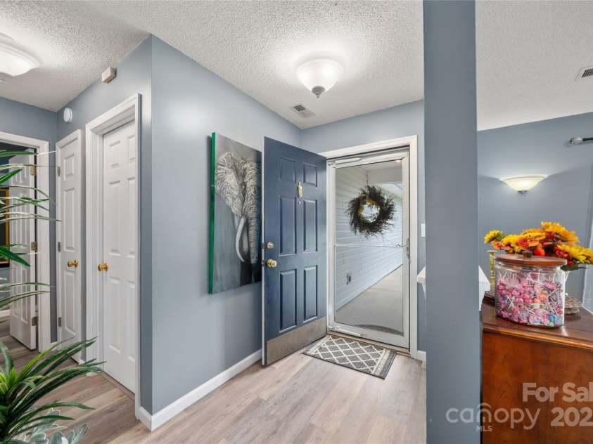 60 Southchase Drive, Fletcher, NC 28732.  MLS# CAR4288335, YatesRealty ID 17551. 