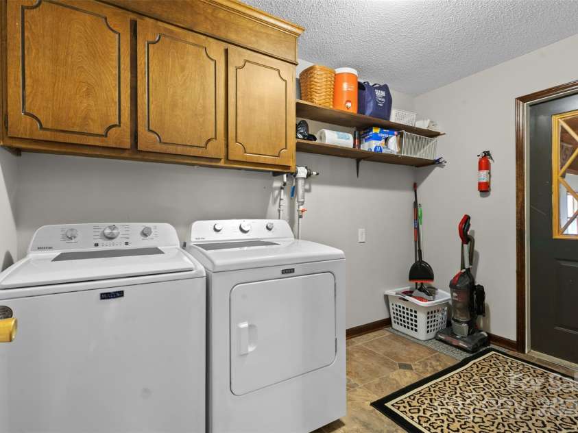 4920 Surfwood Drive, Sherrills Ford, NC 28673.  MLS# CAR4297659, YatesRealty ID 17553. Laundry