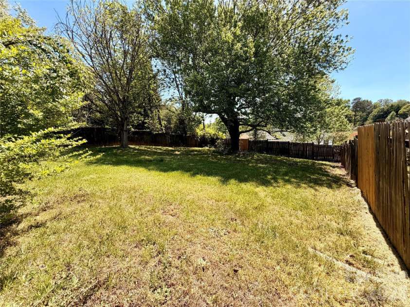 18 MIDWAY Street, Granite Falls, NC 28630.  MLS# CAR4373121, YatesRealty ID 17554. 
