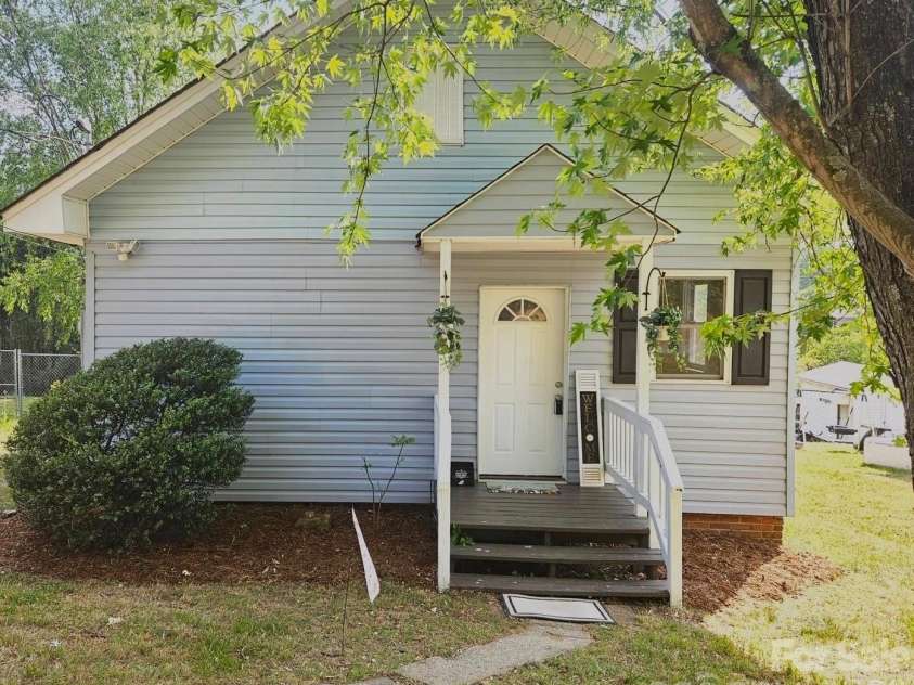 18 MIDWAY Street, Granite Falls, NC 28630.  MLS# CAR4373121, YatesRealty ID 17554. 