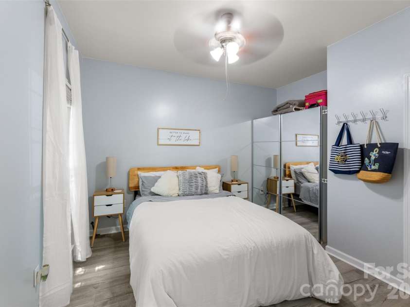 8906 Glade Court, Huntersville, NC 28078.  MLS# CAR4376212, YatesRealty ID 17555. 