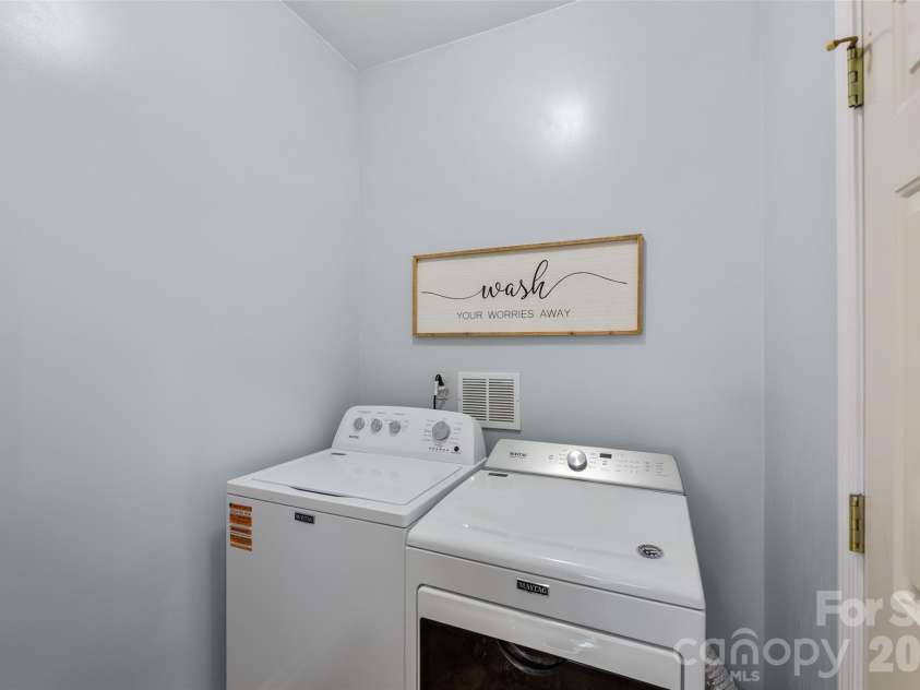 8906 Glade Court, Huntersville, NC 28078.  MLS# CAR4376212, YatesRealty ID 17555. 