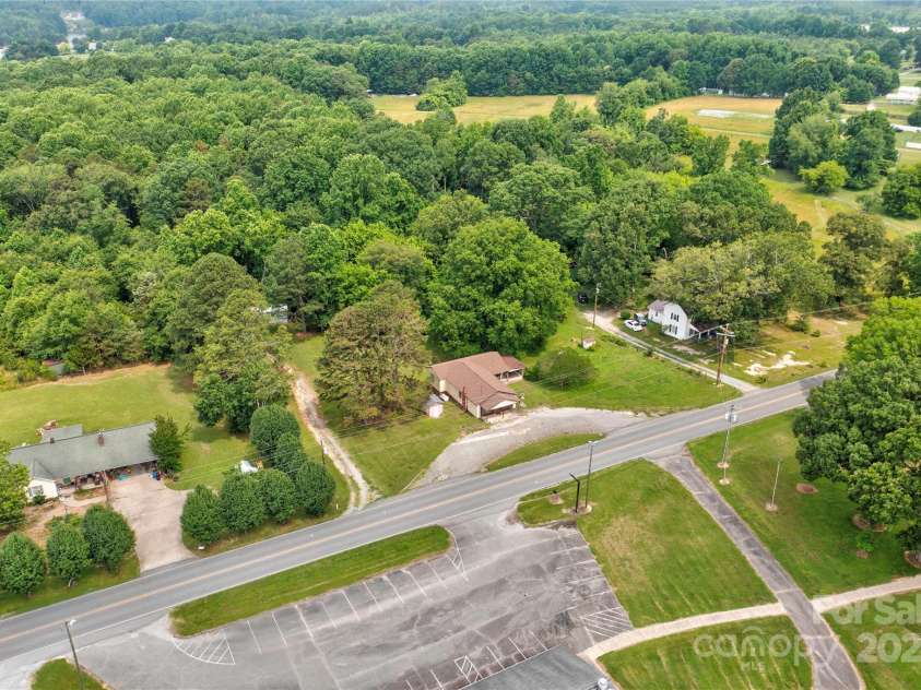 1529 Stony Point Road, Shelby, NC 28150.  MLS# CAR4267351, YatesRealty ID 17556. 