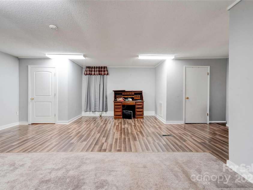 1529 Stony Point Road, Shelby, NC 28150.  MLS# CAR4267351, YatesRealty ID 17556. 