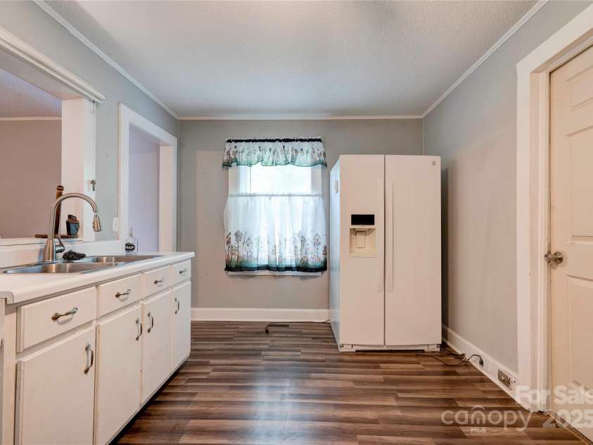 1529 Stony Point Road, Shelby, NC 28150.  MLS# CAR4267351, YatesRealty ID 17556. 