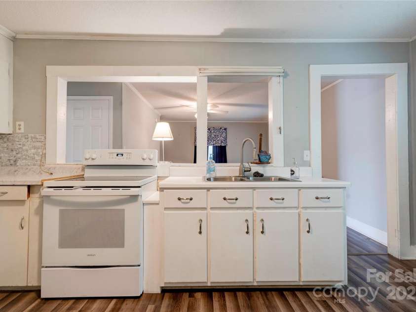 1529 Stony Point Road, Shelby, NC 28150.  MLS# CAR4267351, YatesRealty ID 17556. 