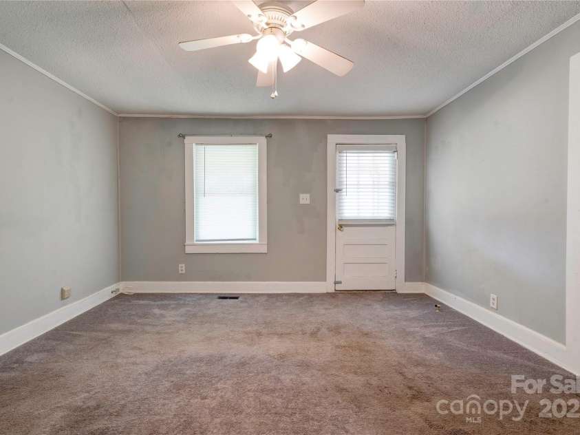 1529 Stony Point Road, Shelby, NC 28150.  MLS# CAR4267351, YatesRealty ID 17556. 