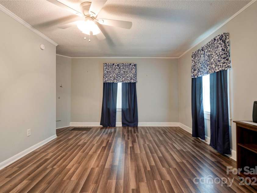 1529 Stony Point Road, Shelby, NC 28150.  MLS# CAR4267351, YatesRealty ID 17556. 