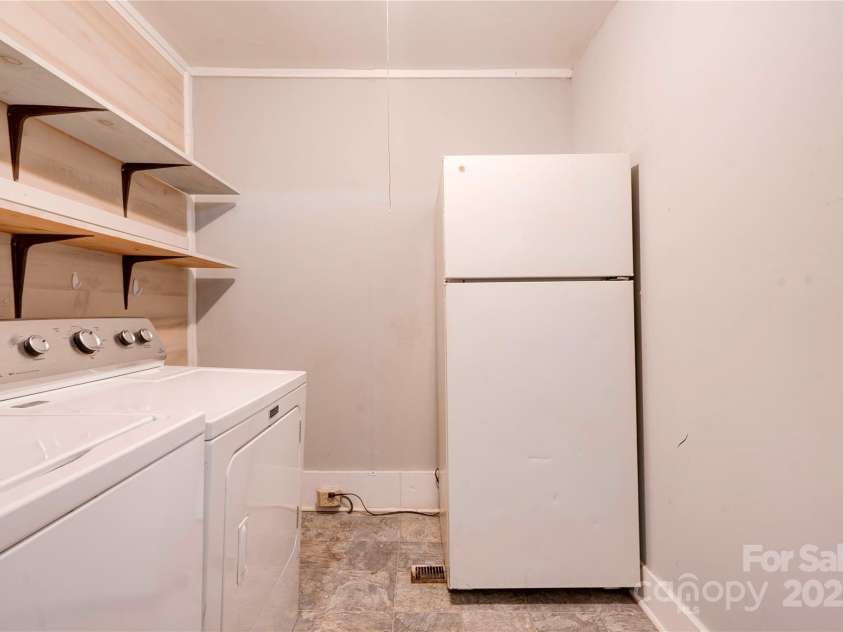 1529 Stony Point Road, Shelby, NC 28150.  MLS# CAR4267351, YatesRealty ID 17556. 