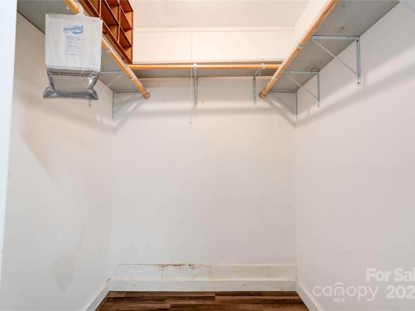 1529 Stony Point Road, Shelby, NC 28150.  MLS# CAR4267351, YatesRealty ID 17556. 