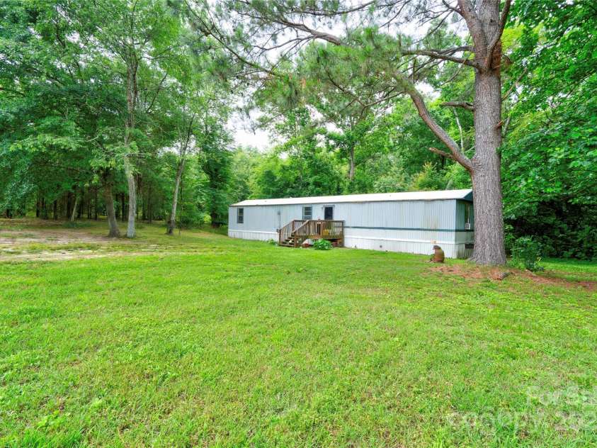 1529 Stony Point Road, Shelby, NC 28150.  MLS# CAR4267351, YatesRealty ID 17556. 