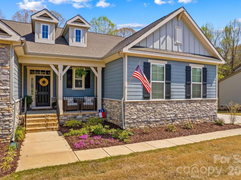 322 Muirfield Way, Salisbury, NC 28144.  MLS# CAR4362341, YatesRealty ID 17556. 