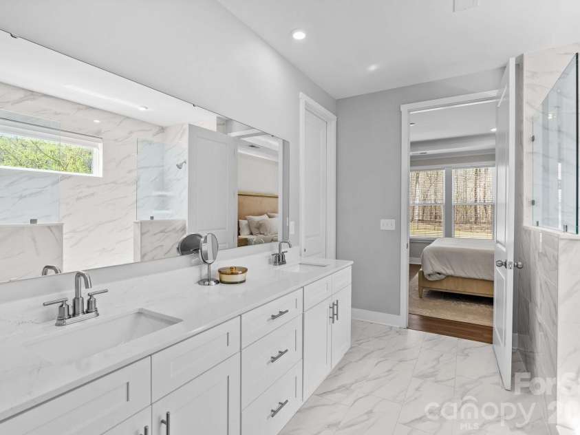 322 Muirfield Way, Salisbury, NC 28144.  MLS# CAR4362341, YatesRealty ID 17556. 