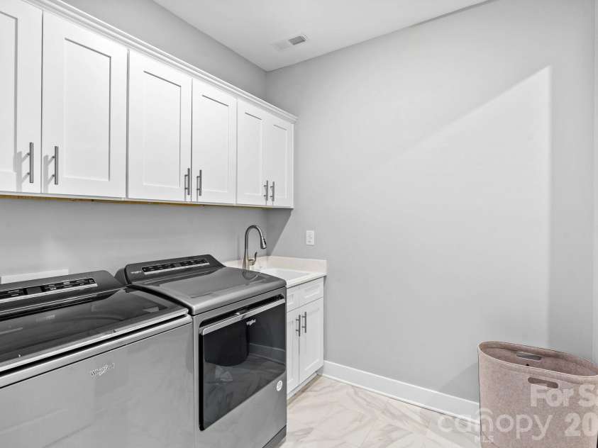 322 Muirfield Way, Salisbury, NC 28144.  MLS# CAR4362341, YatesRealty ID 17556. 
