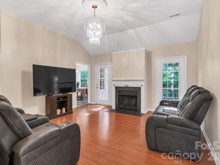 8814 Oldenburg Drive, Mount Pleasant, NC 28124.  MLS# CAR4372176, YatesRealty ID 17557. 