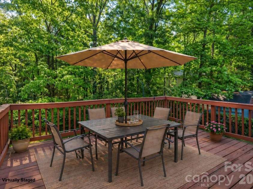 8814 Oldenburg Drive, Mount Pleasant, NC 28124.  MLS# CAR4372176, YatesRealty ID 17557. 