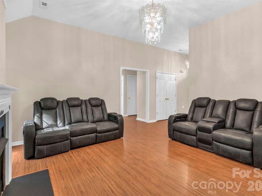 8814 Oldenburg Drive, Mount Pleasant, NC 28124.  MLS# CAR4372176, YatesRealty ID 17557. 