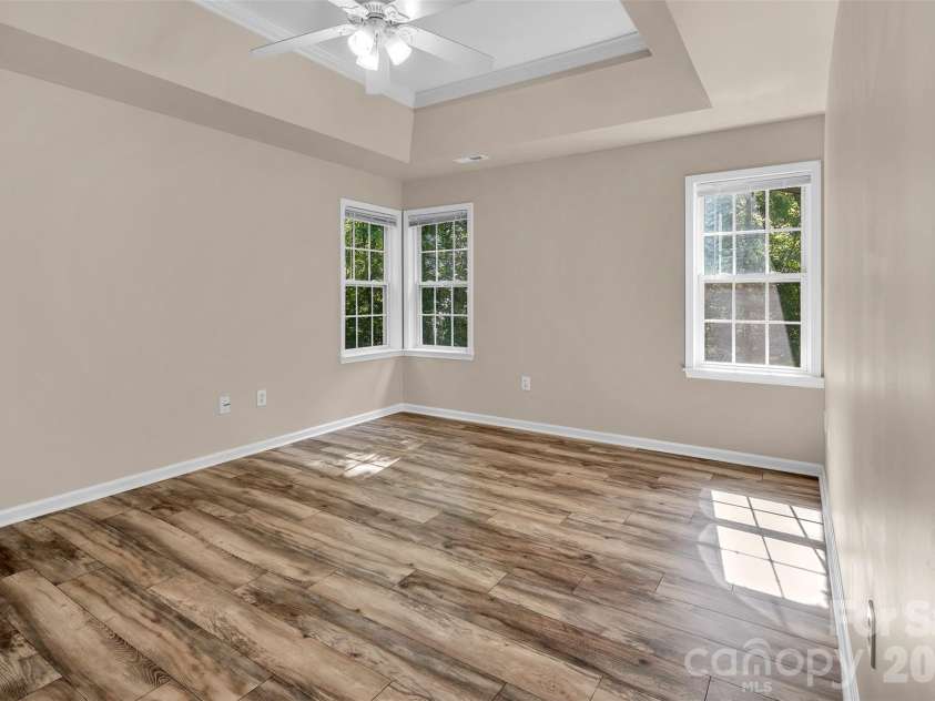 8814 Oldenburg Drive, Mount Pleasant, NC 28124.  MLS# CAR4372176, YatesRealty ID 17557. 