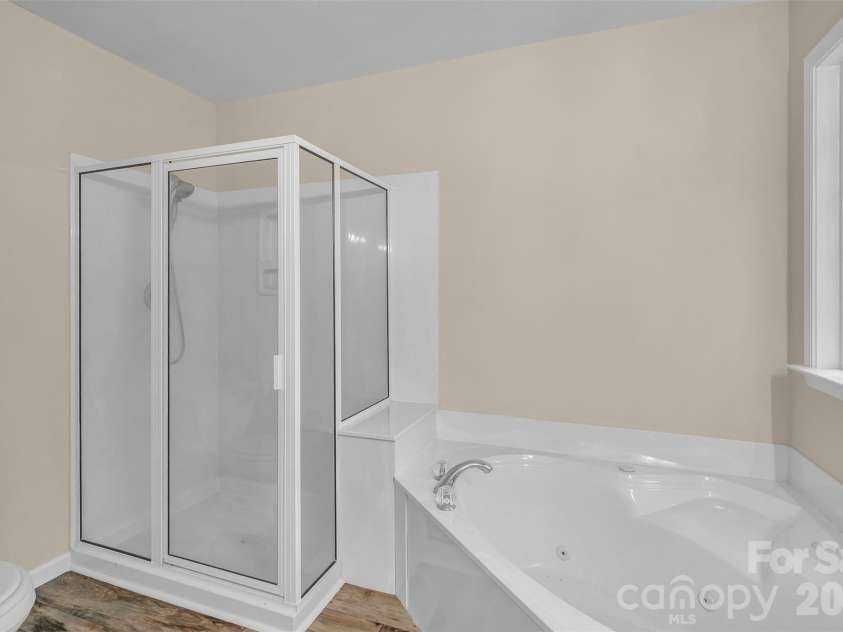 8814 Oldenburg Drive, Mount Pleasant, NC 28124.  MLS# CAR4372176, YatesRealty ID 17557. 