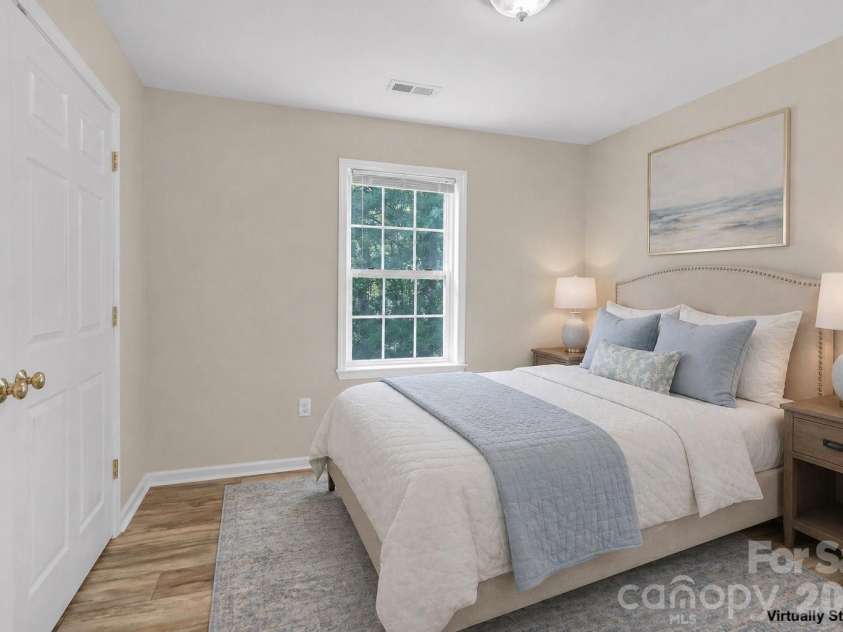 8814 Oldenburg Drive, Mount Pleasant, NC 28124.  MLS# CAR4372176, YatesRealty ID 17557. 