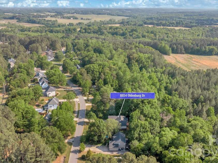 8814 Oldenburg Drive, Mount Pleasant, NC 28124.  MLS# CAR4372176, YatesRealty ID 17557. 