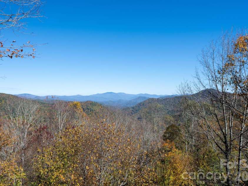 481 Overlook Drive, Mars Hill, NC 28754.  MLS# CAR4313425, YatesRealty ID 17559. 