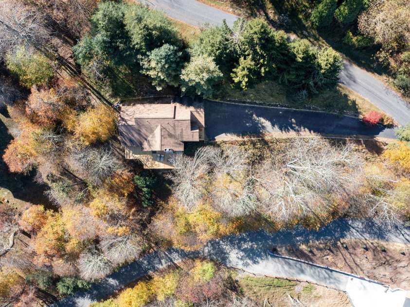 481 Overlook Drive, Mars Hill, NC 28754.  MLS# CAR4313425, YatesRealty ID 17559. 