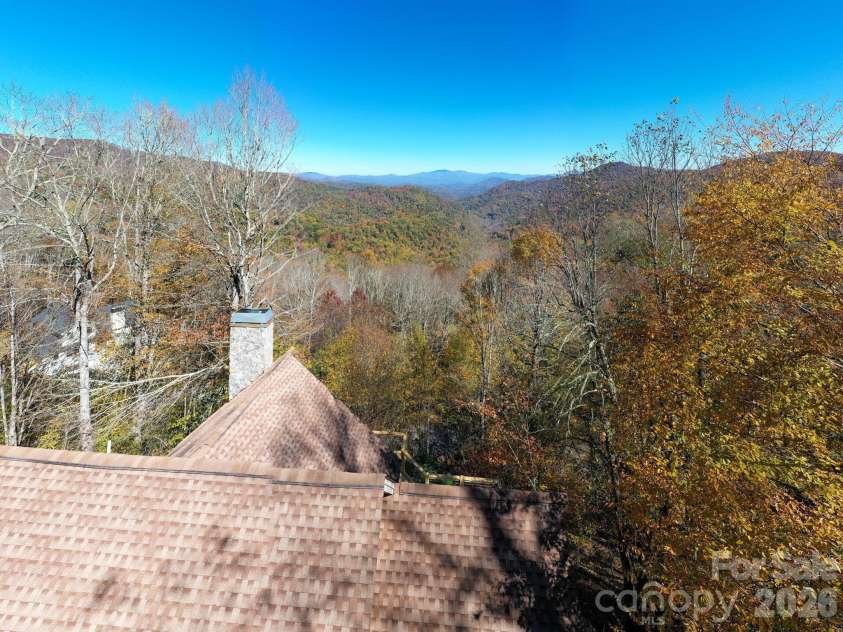 481 Overlook Drive, Mars Hill, NC 28754.  MLS# CAR4313425, YatesRealty ID 17559. 