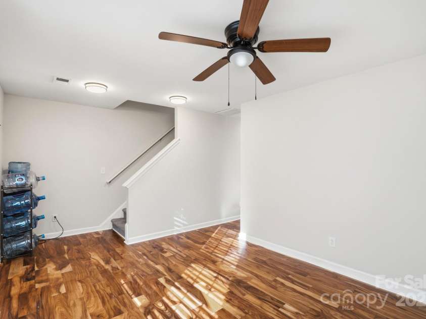 3855 Glenlea Commons Drive, Charlotte, NC 28216.  MLS# CAR4332269, YatesRealty ID 1756. 