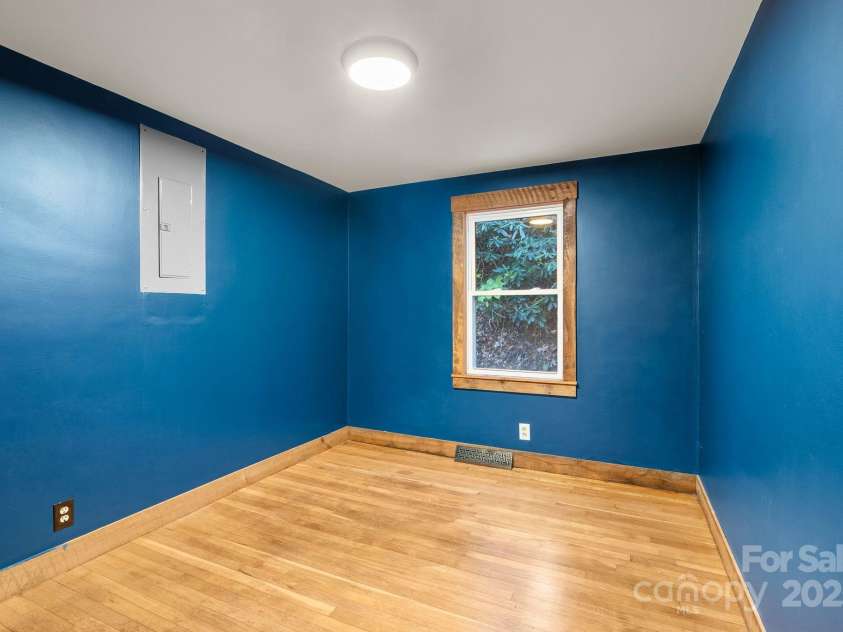 456 Rector Corner Road, Marshall, NC 28753.  MLS# CAR4319873, YatesRealty ID 1756. 