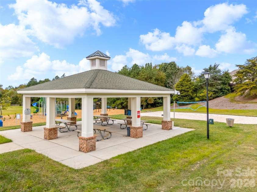 14569 Greenpoint Lane, Huntersville, NC 28078.  MLS# CAR4327431, YatesRealty ID 17560. 