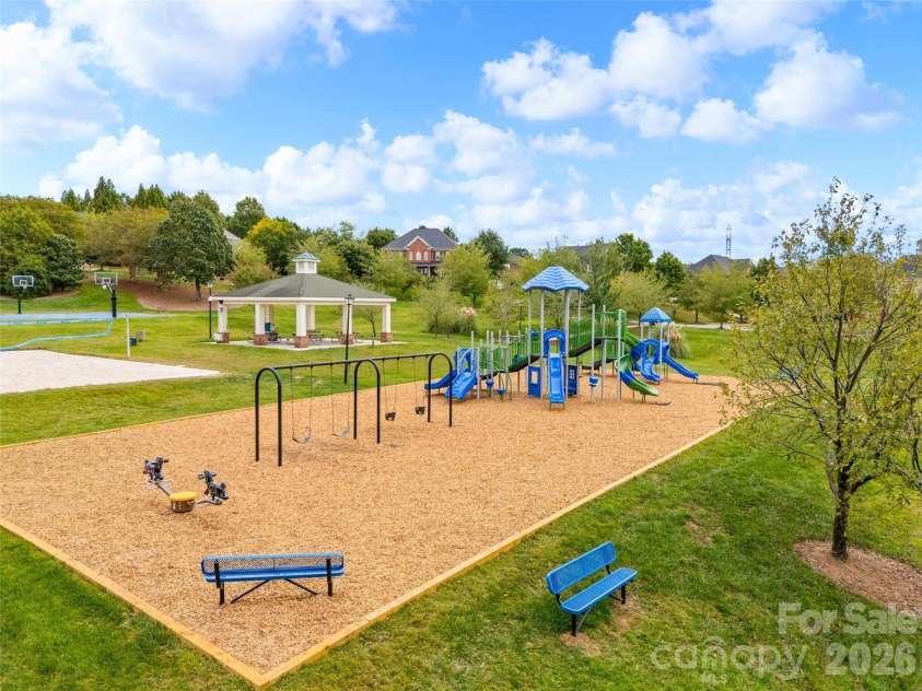14569 Greenpoint Lane, Huntersville, NC 28078.  MLS# CAR4327431, YatesRealty ID 17560. 