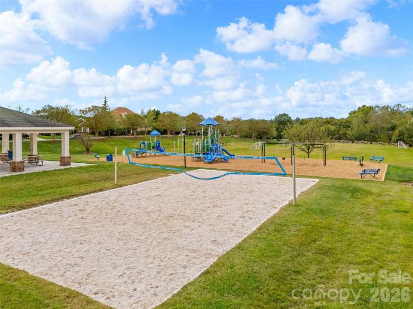 14569 Greenpoint Lane, Huntersville, NC 28078.  MLS# CAR4327431, YatesRealty ID 17560. 