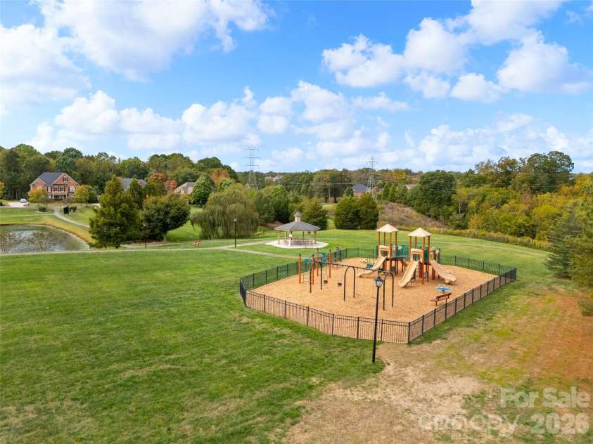 14569 Greenpoint Lane, Huntersville, NC 28078.  MLS# CAR4327431, YatesRealty ID 17560. 