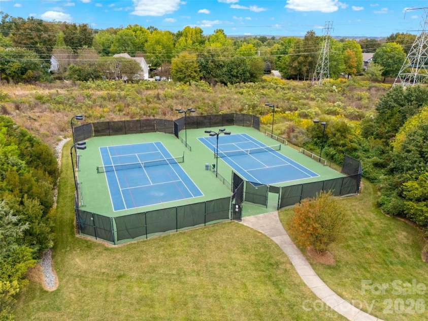 14569 Greenpoint Lane, Huntersville, NC 28078.  MLS# CAR4327431, YatesRealty ID 17560. 