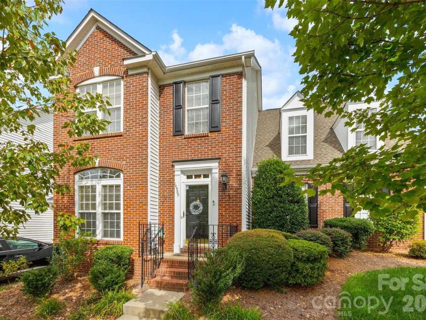 14569 Greenpoint Lane, Huntersville, NC 28078.  MLS# CAR4327431, YatesRealty ID 17560. Welcome to 14569 Greenpoint Lane!