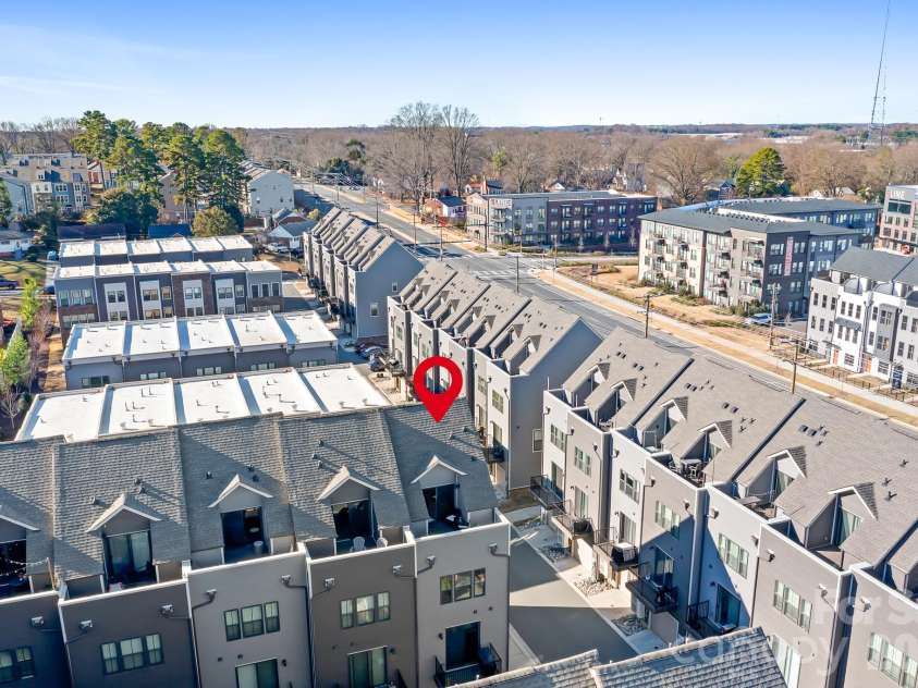 1226 Gleason Way, Charlotte, NC 28217.  MLS# CAR4336761, YatesRealty ID 17562. Community guest parking with ample extra spaces