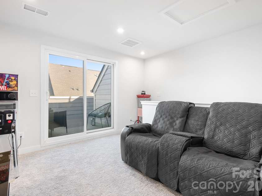 1226 Gleason Way, Charlotte, NC 28217.  MLS# CAR4405911, YatesRealty ID 17562. Loft with direct access to a private terrace/balcony