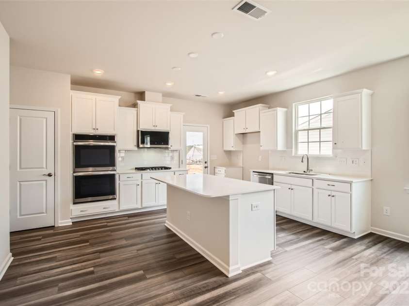 8473 Norman Forest Road, Lancaster, SC 29720.  MLS# CAR4267924, YatesRealty ID 17562. Kitchen