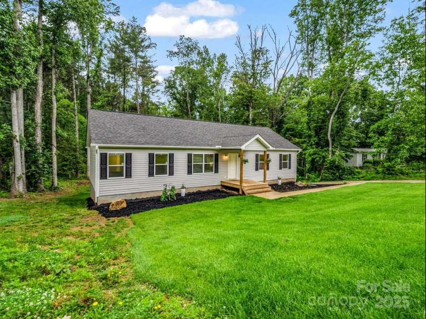 247-1 Bent Creek Ranch Road, Asheville, NC 28806.  MLS# CAR4266122, YatesRealty ID 17565. 