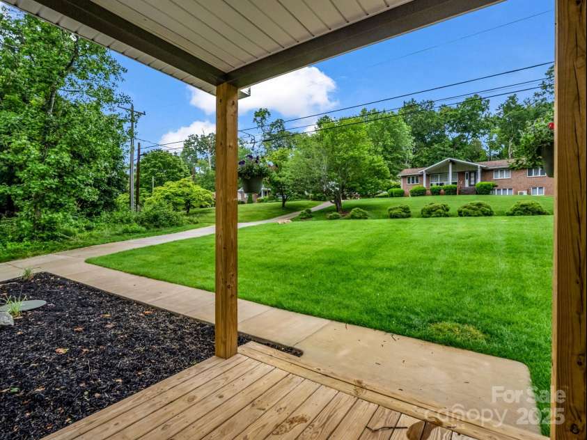 247-1 Bent Creek Ranch Road, Asheville, NC 28806.  MLS# CAR4266122, YatesRealty ID 17565. 