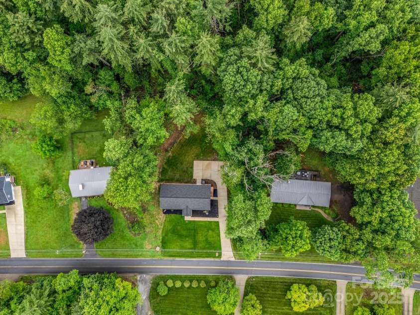 247-1 Bent Creek Ranch Road, Asheville, NC 28806.  MLS# CAR4266122, YatesRealty ID 17565. 