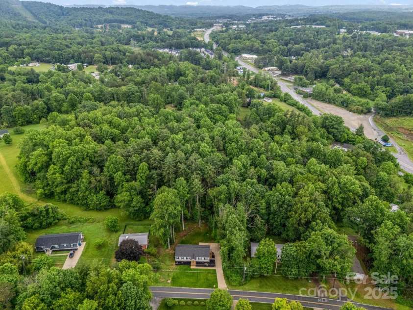 247-1 Bent Creek Ranch Road, Asheville, NC 28806.  MLS# CAR4266122, YatesRealty ID 17565. 